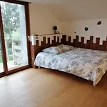 Apartamento Etage à La Ferme Indépendant Avec Piscine Intérieure Privative Bassee