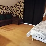 Le Du Chtihameau Avec Piscine Interieure Privative, Selon Date Apartment *