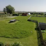 Etage à La Ferme Indépendant Avec Piscine Intérieure Privative Apartamento