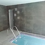 Apartment Le Du Chtihameau Avec Piscine Interieure Privative, Selon Date Bassee