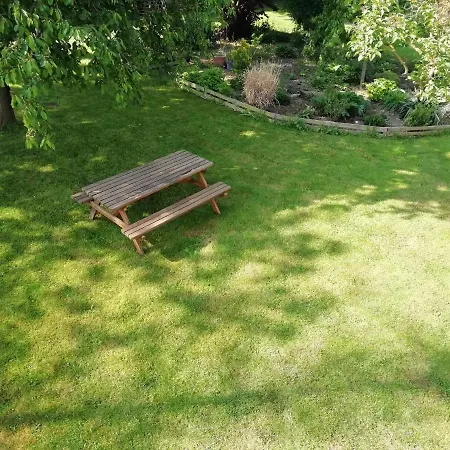 Le Du Chtihameau Avec Piscine Interieure Privative, Selon Date Apartamento