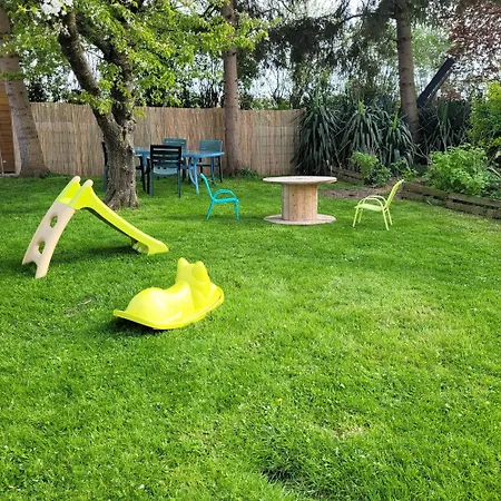 Apartment Le Du Chtihameau Avec Piscine Interieure Privative, Selon Date