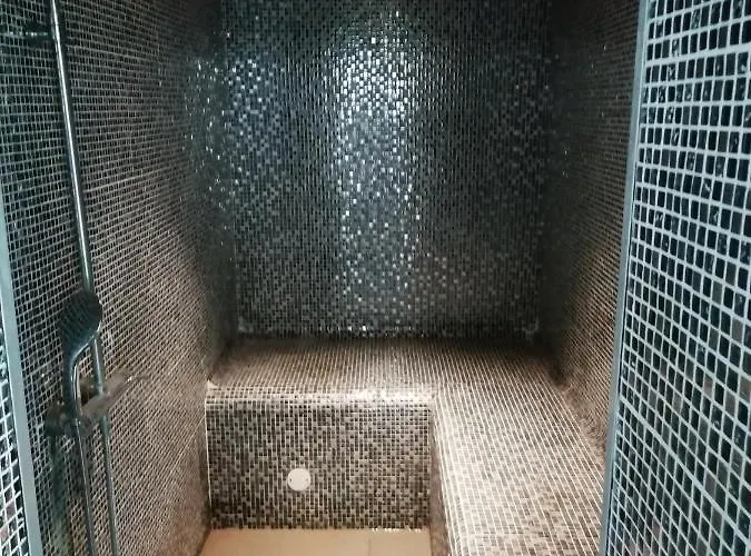 Lejlighed Le Du Chtihameau Avec Piscine Interieure Privative, Selon Date *