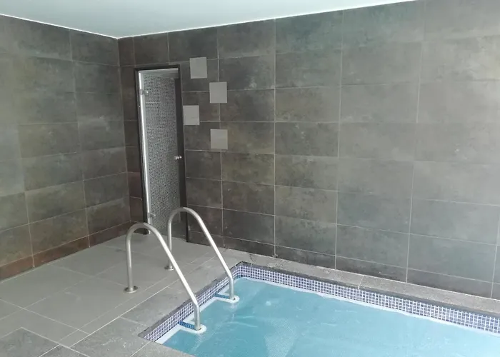 Lejlighed Le Du Chtihameau Avec Piscine Interieure Privative, Selon Date Bassee
